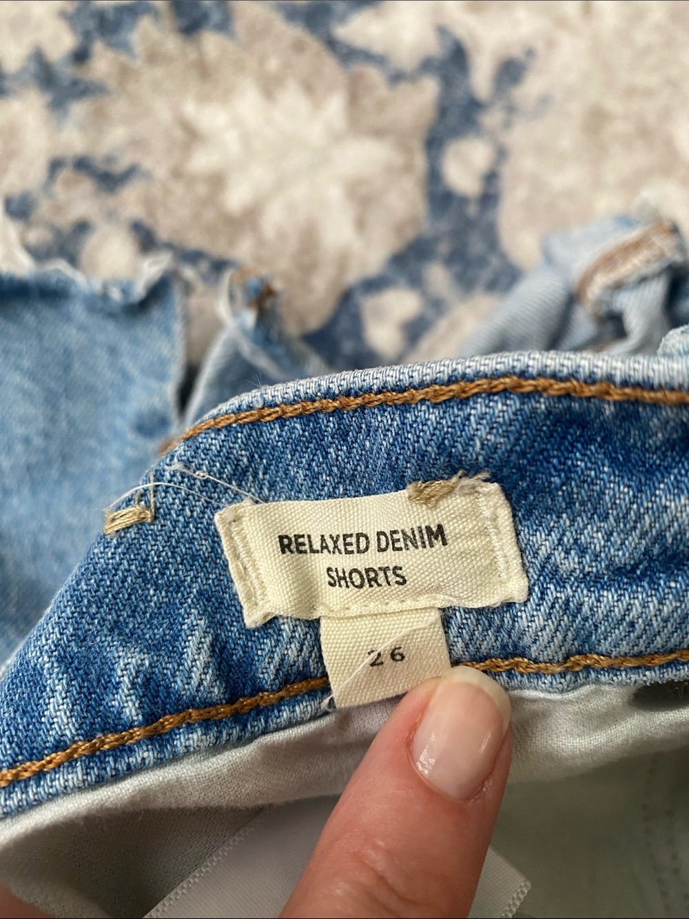 NWOT Madewell High Rise Relaxed Distressed Denim Shorts - Picture 7 of 9